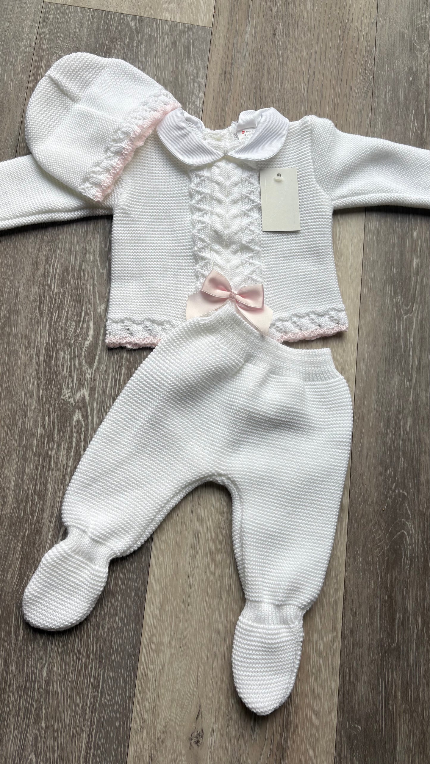 Blush Bow Cable Knit Gift Set