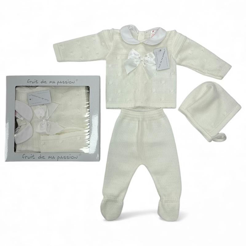 Newborn Knitted Outfit In White